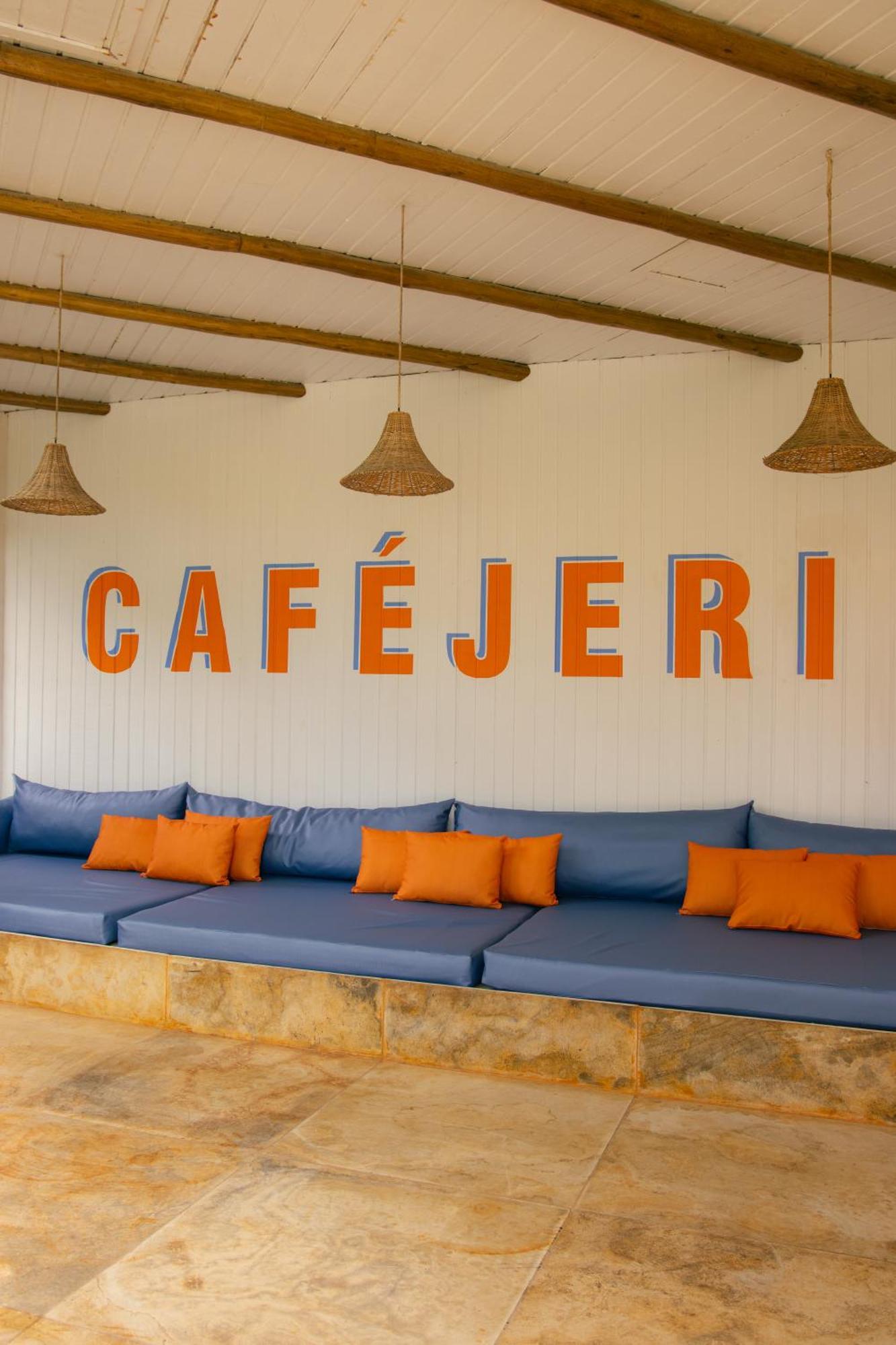 Cafe Jeri Hotel จีโจกา จี เจรีกวากวารา ภายนอก รูปภาพ