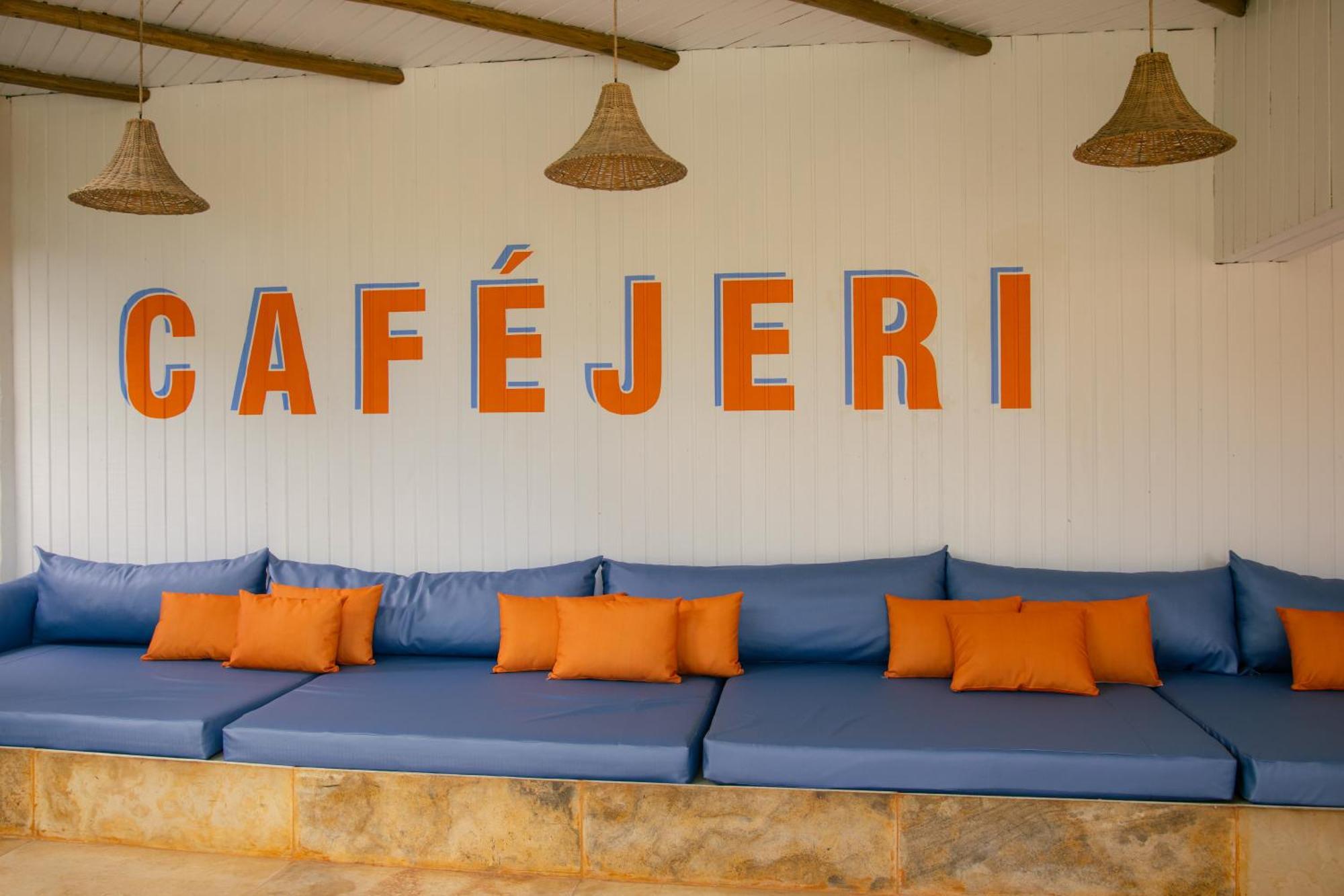 Cafe Jeri Hotel จีโจกา จี เจรีกวากวารา ภายนอก รูปภาพ